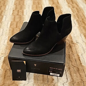 NWT FRYE Black Reina Cut Out Bootie
